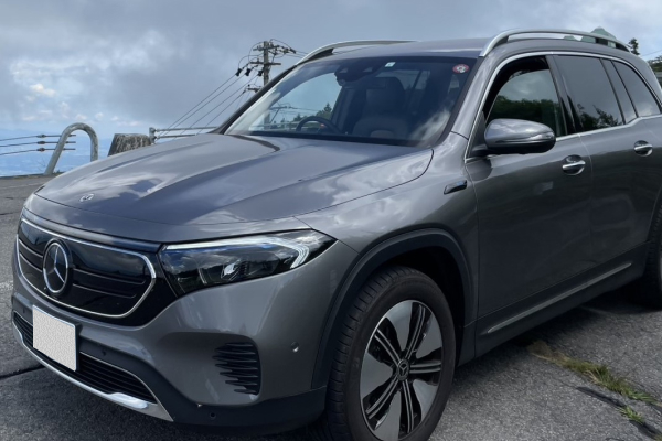 メルセデス・ベンツ EQB250